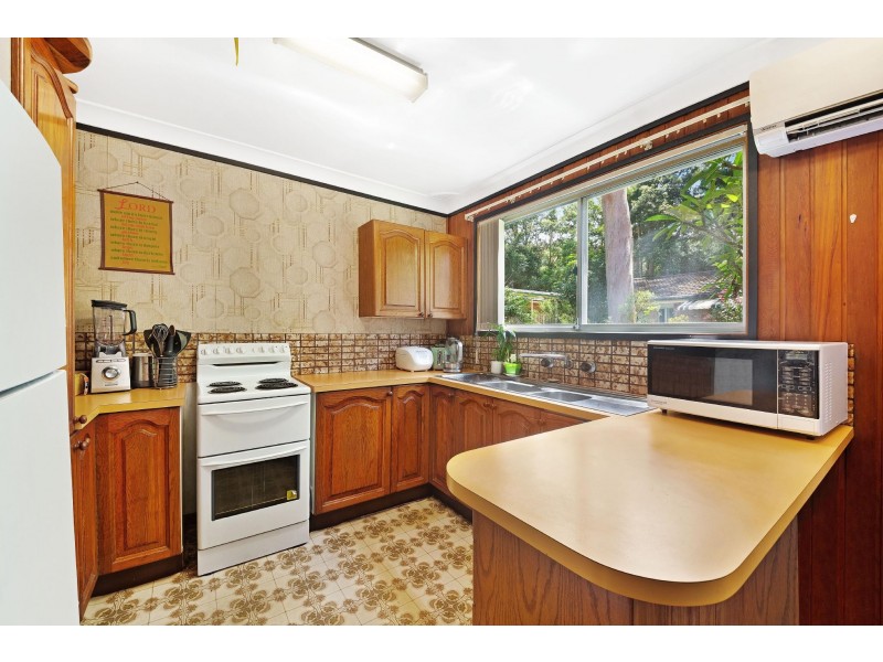 7/4 Kalawarra Road, Wyoming NSW 2250