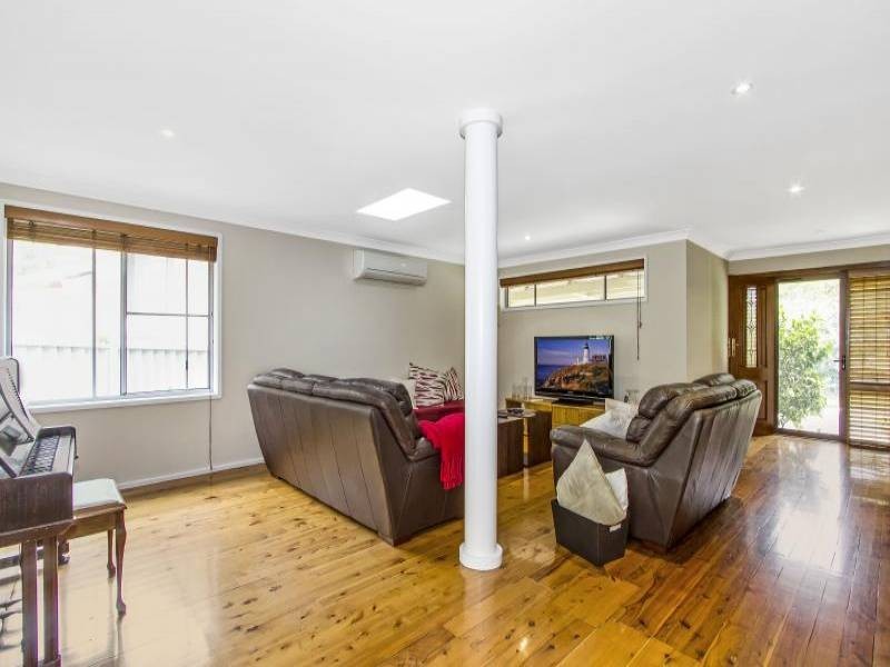 6 Della Close, Narara NSW 2250