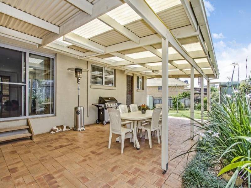 6 Della Close, Narara NSW 2250