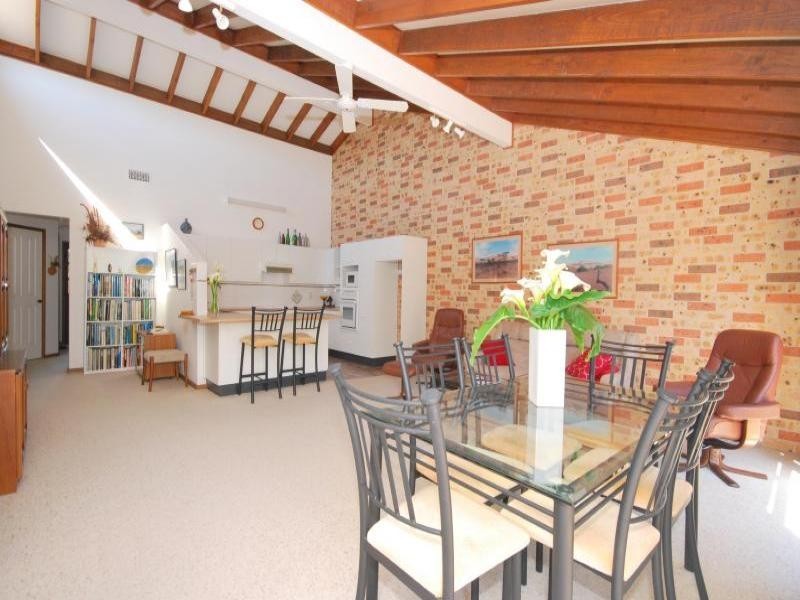 8/8 McLennan Street, Narara NSW 2250