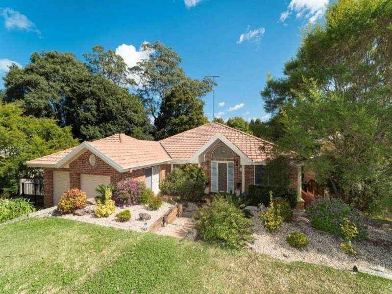 4 Janine Close, Lisarow NSW 2250