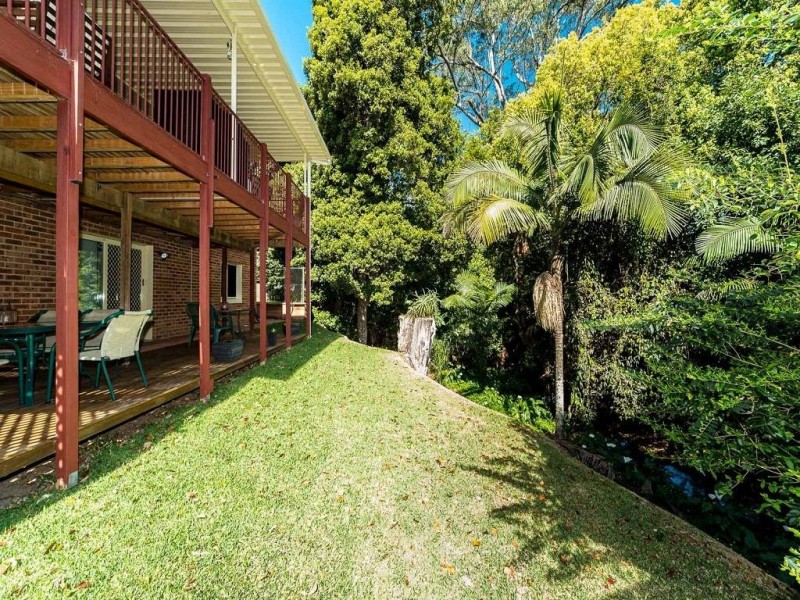 4 Janine Close, Lisarow NSW 2250