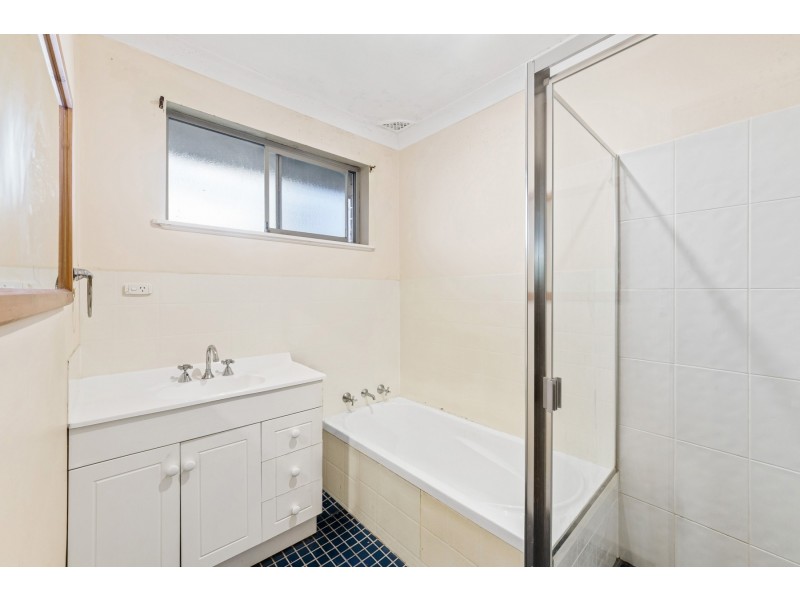 30 Joyce Ave, Wyoming NSW 2250