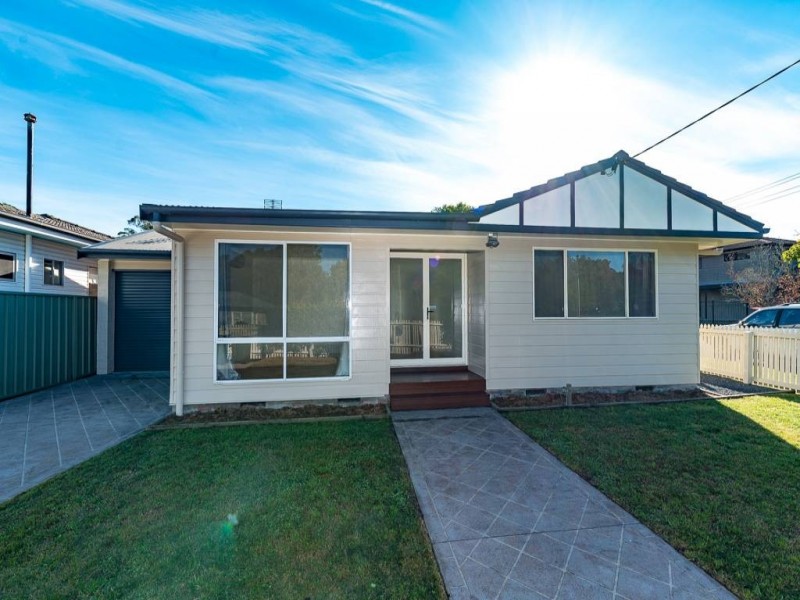 1/28 Renwick Street, Wyoming NSW 2250