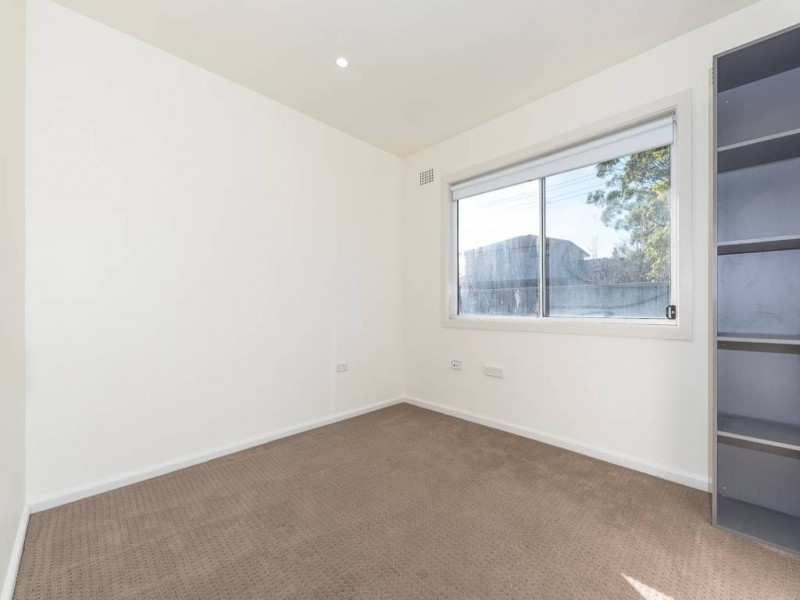 1/28 Renwick Street, Wyoming NSW 2250