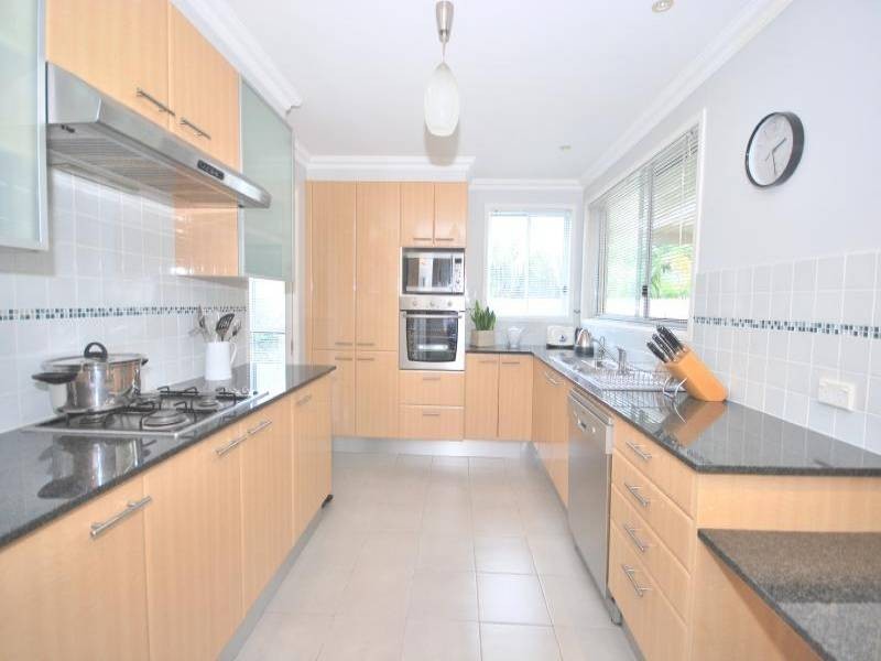 18 Geoffrey Joseph Close, Kariong NSW 2250