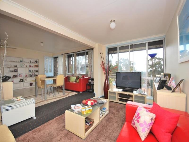 4 Karoom Street, Kariong NSW 2250