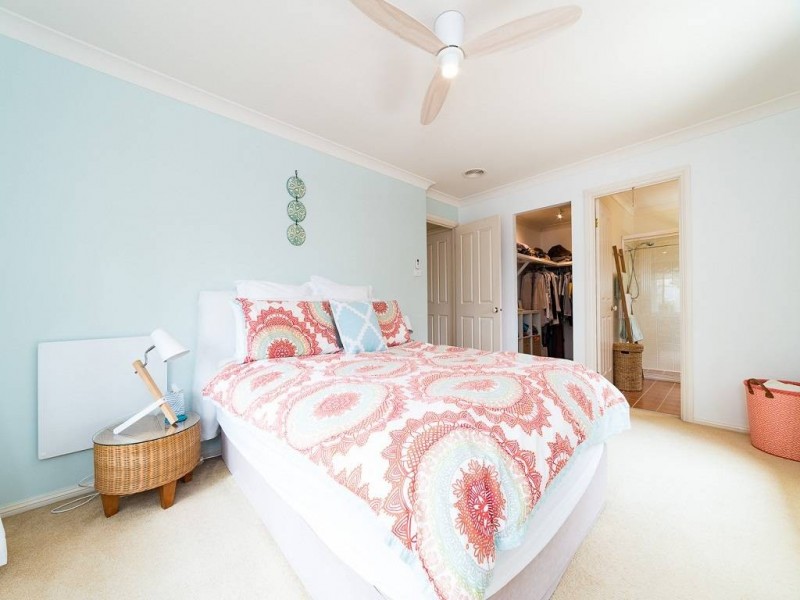 1 Old Farm Place, Ourimbah NSW 2258