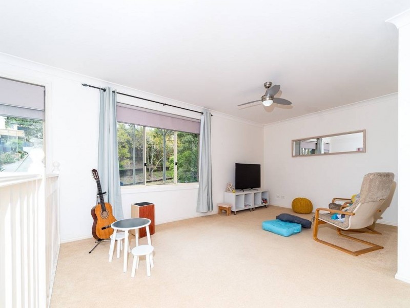 1 Old Farm Place, Ourimbah NSW 2258