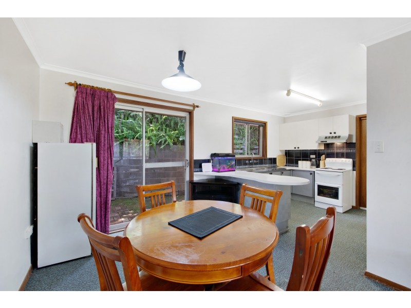 4 Elizabeth Street, Wyoming NSW 2250