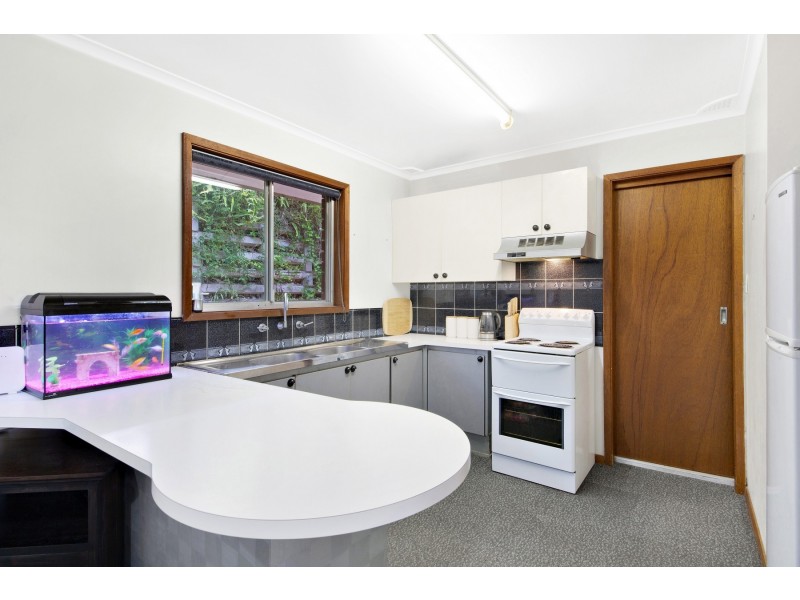 4 Elizabeth Street, Wyoming NSW 2250