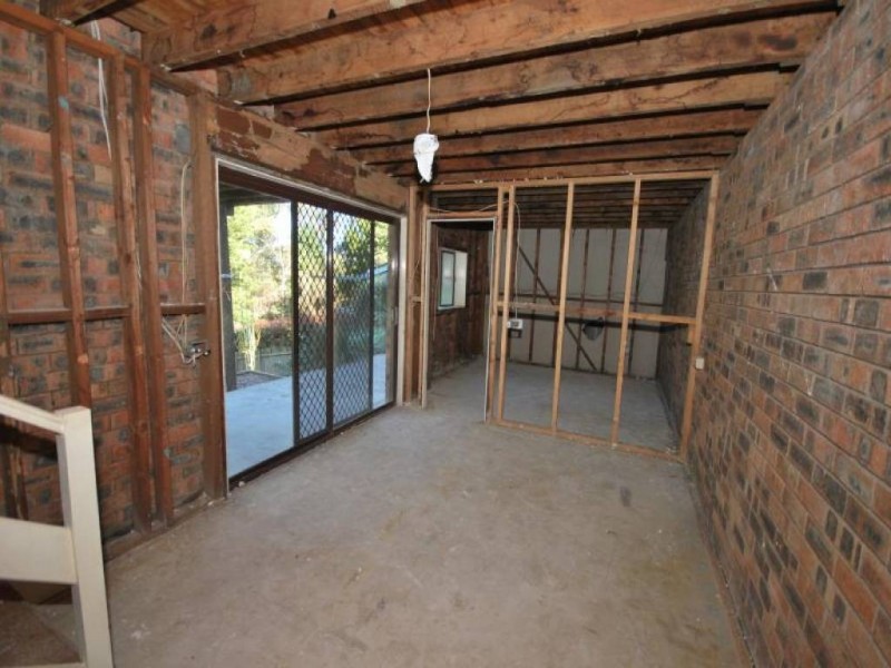 16 Nalkari Avenue, Wyoming NSW 2250