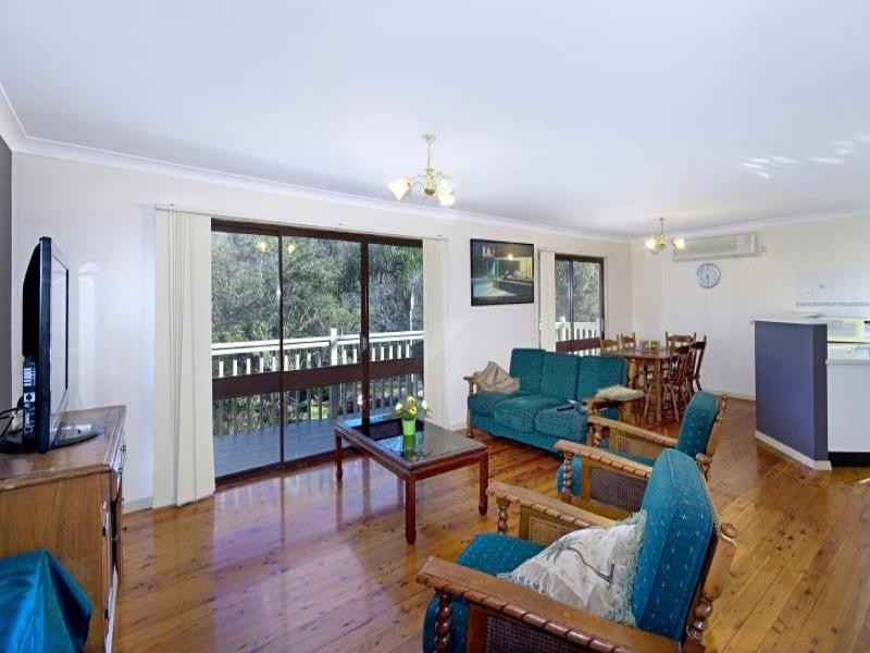 21 Pinetop Avenue, Narara NSW 2250