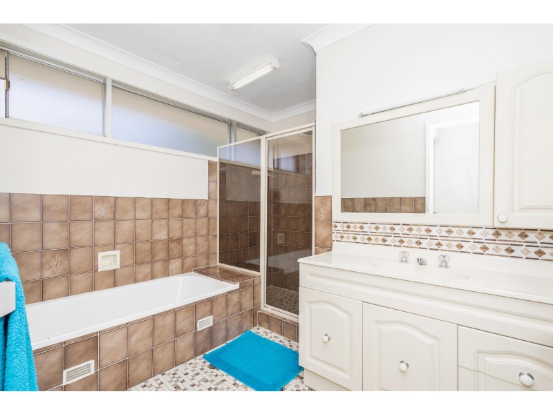 36 Barree Avenue, Narara NSW 2250