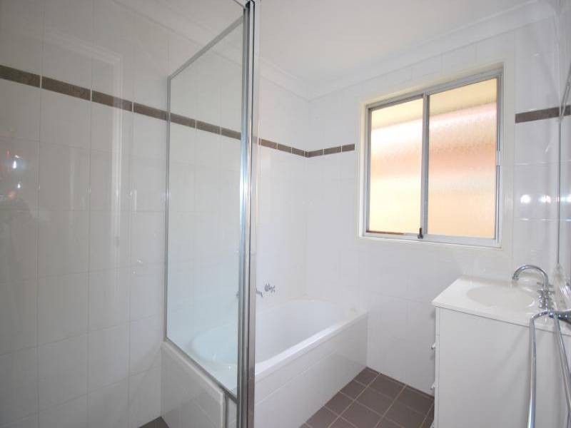 27 Fragar Avenue, Wyoming NSW 2250