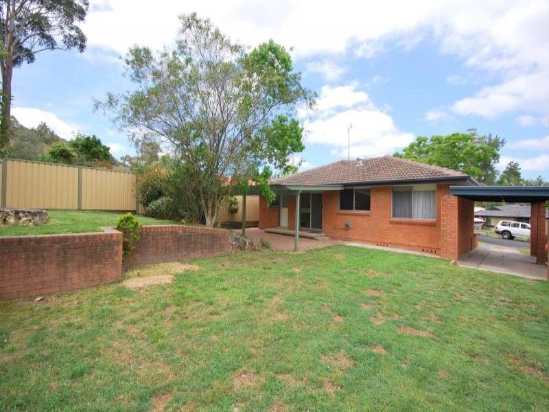 27 Fragar Avenue, Wyoming NSW 2250