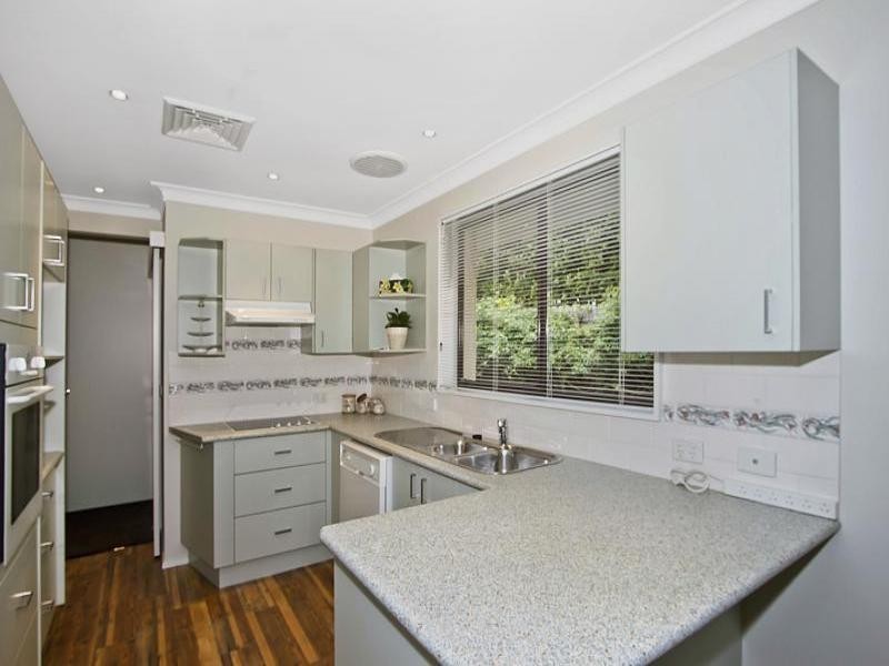 54 Sunset Street, Wyoming NSW 2250