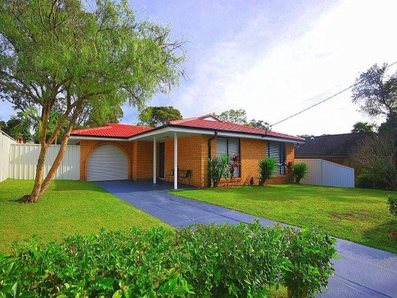 43 North Crescent, Wyoming NSW 2250