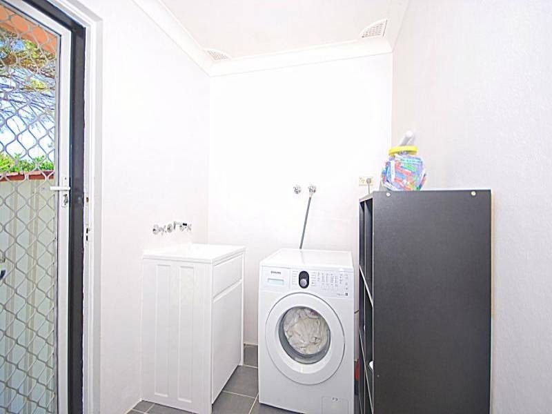 43 North Crescent, Wyoming NSW 2250