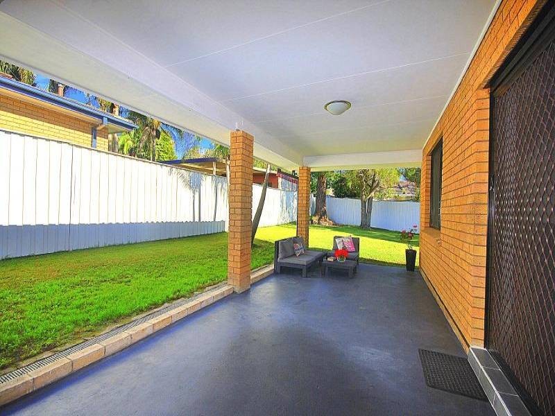 43 North Crescent, Wyoming NSW 2250