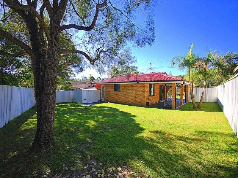 43 North Crescent, Wyoming NSW 2250