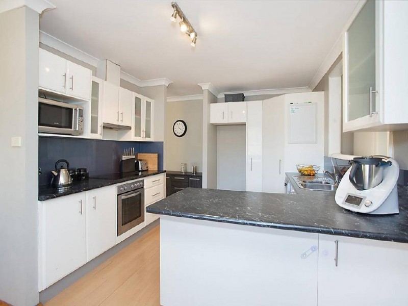 33 Elizabeth Street, Wyoming NSW 2250