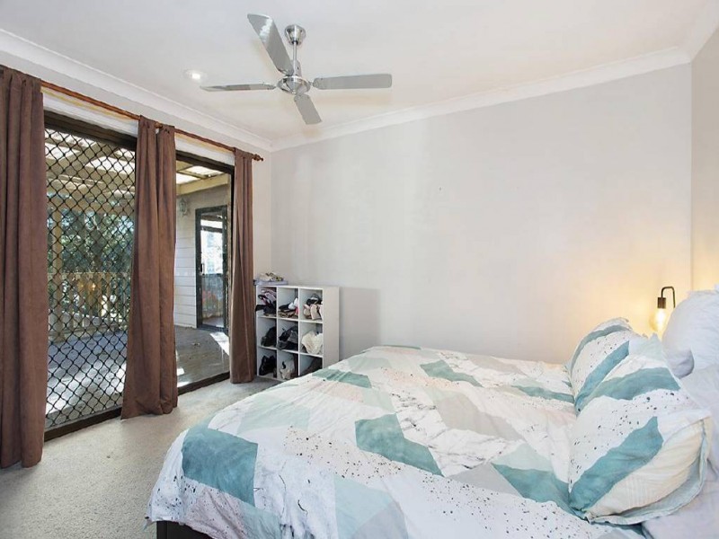 33 Elizabeth Street, Wyoming NSW 2250