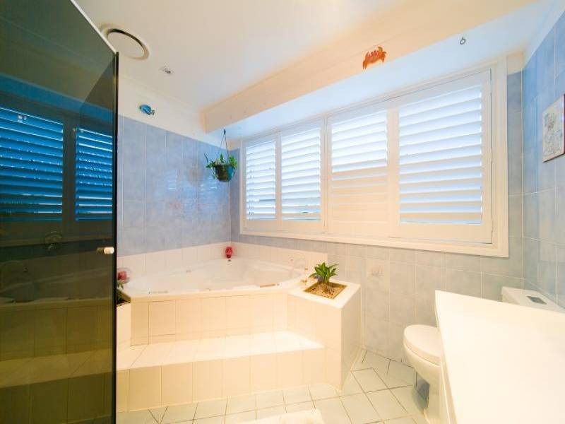 15 Truscott Avenue, Kariong NSW 2250