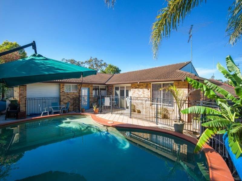 15 Truscott Avenue, Kariong NSW 2250