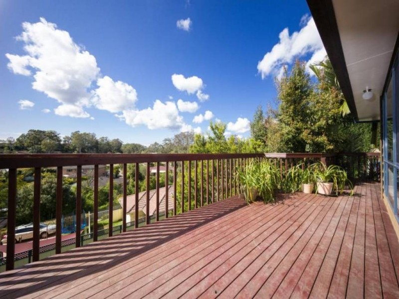 11 Stewart Brougham Close, Lisarow NSW 2250