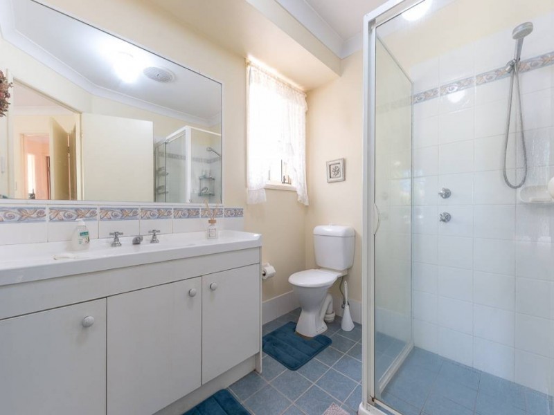 1 Bellbowrie Avenue, Narara NSW 2250