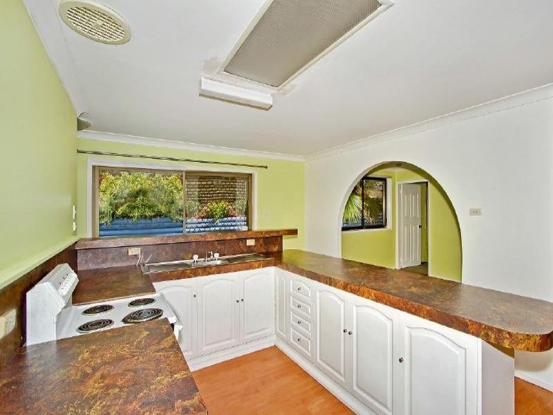 13 Algwen Road, North Gosford NSW 2250