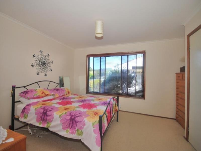 40 Dalton Street, Wyoming NSW 2250