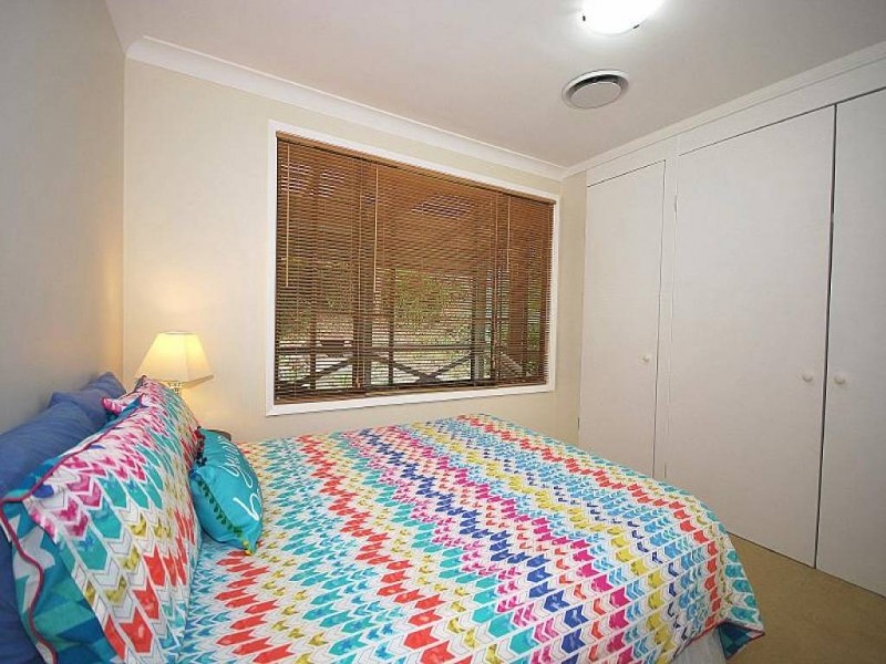8 Heather Cresent, Wyoming NSW 2250