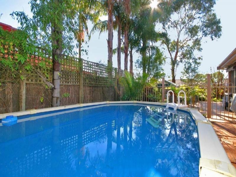 8 Sansom Street, Kariong NSW 2250