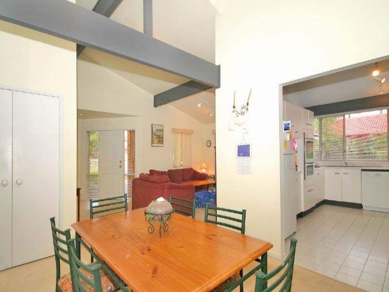 8 Sansom Street, Kariong NSW 2250