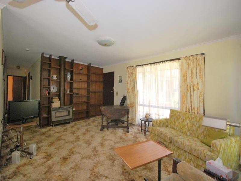 18 Craigend Street, Wyoming NSW 2250