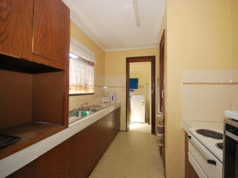 18 Craigend Street, Wyoming NSW 2250