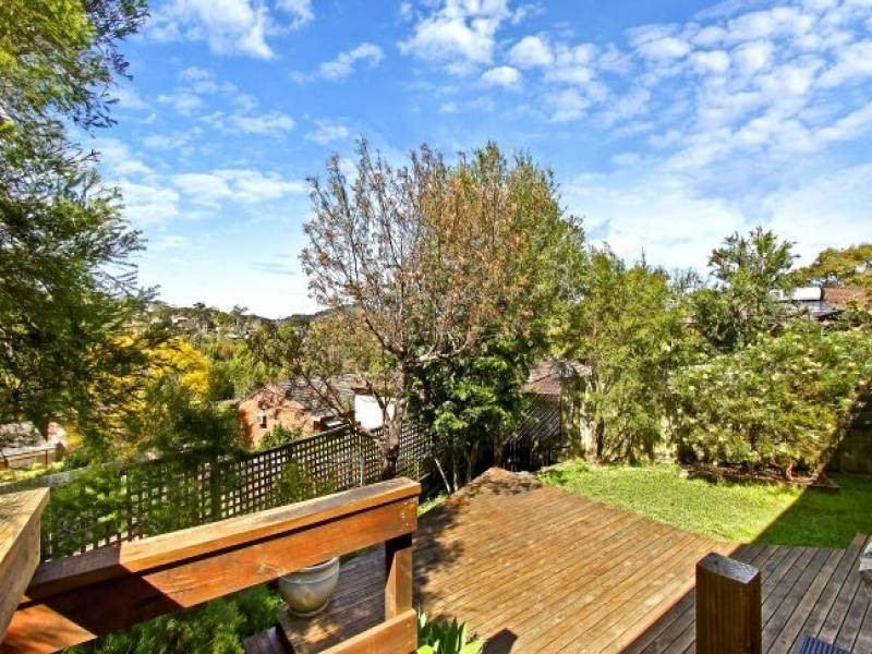 6 Tamarisk Place, Wyoming NSW 2250