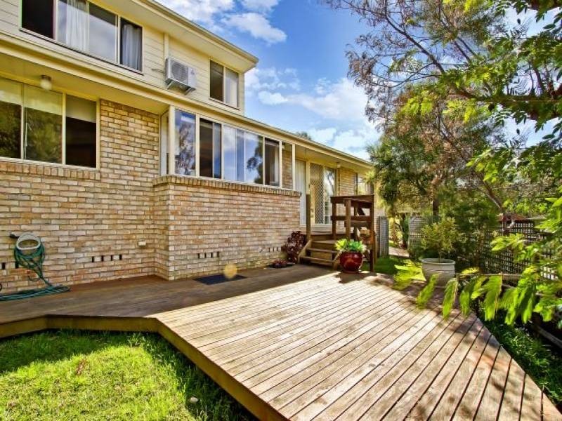 6 Tamarisk Place, Wyoming NSW 2250