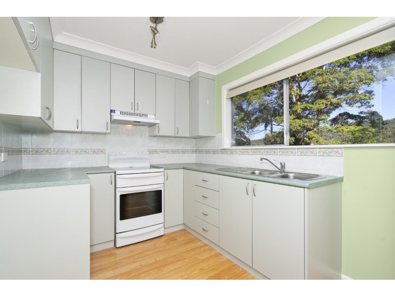 8 Wistaria Street, Wyoming NSW 2250