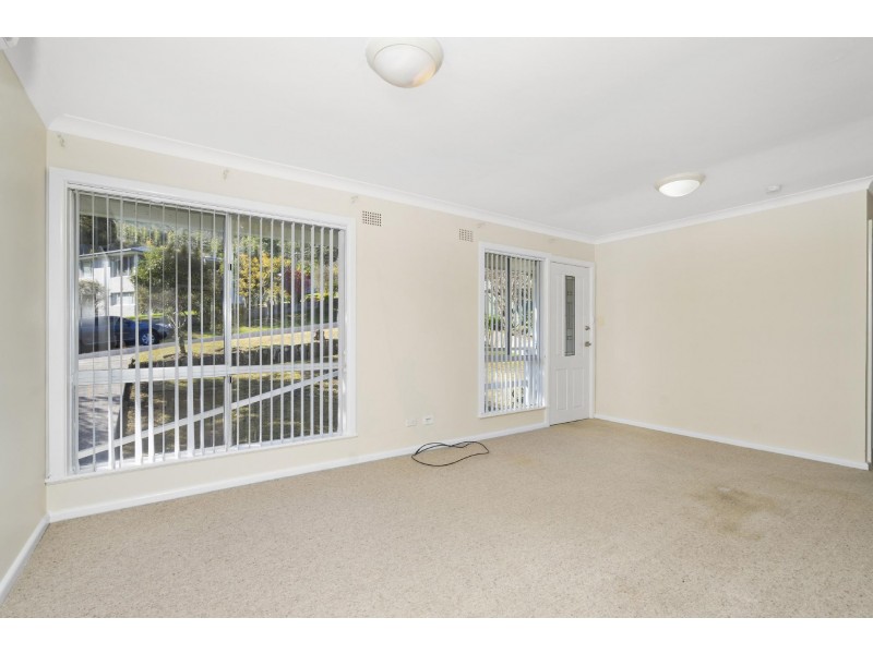 8 Wistaria Street, Wyoming NSW 2250