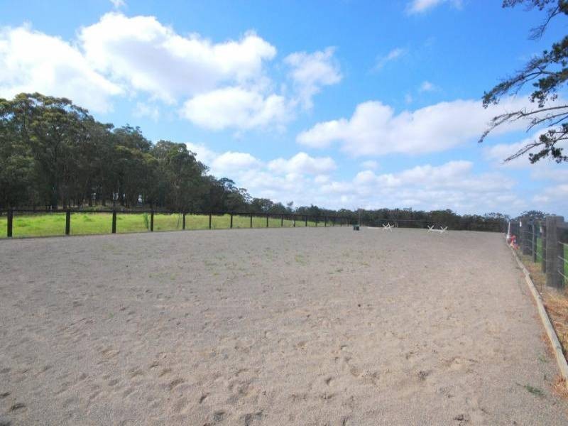 122 Lillicrapps Road, Mangrove Mountain NSW 2250