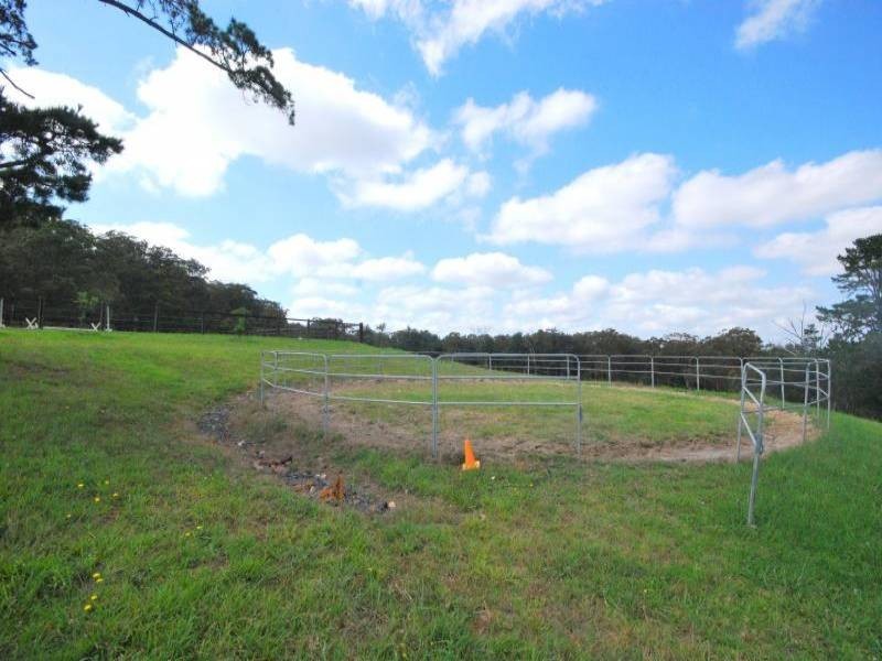 122 Lillicrapps Road, Mangrove Mountain NSW 2250