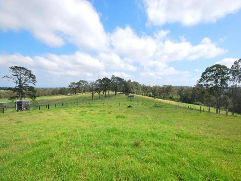 122 Lillicrapps Road, Mangrove Mountain NSW 2250