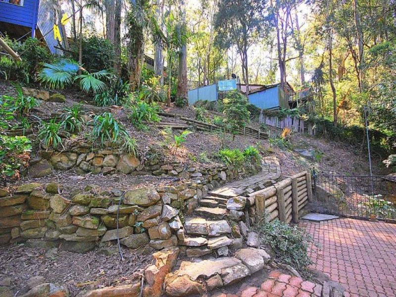 33 Oakglen Road, North Gosford NSW 2250