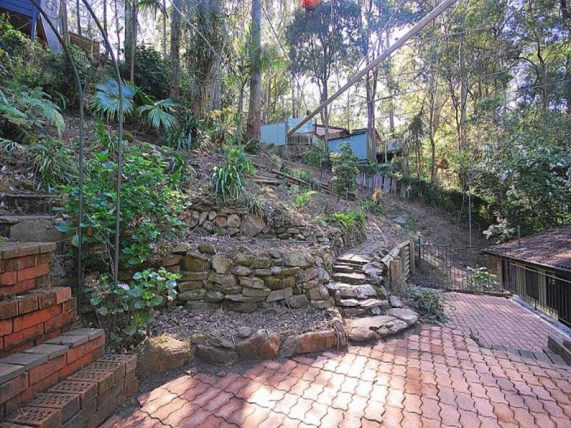 33 Oakglen Road, North Gosford NSW 2250