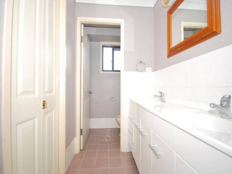 32 Rainforest Road, Wyoming NSW 2250