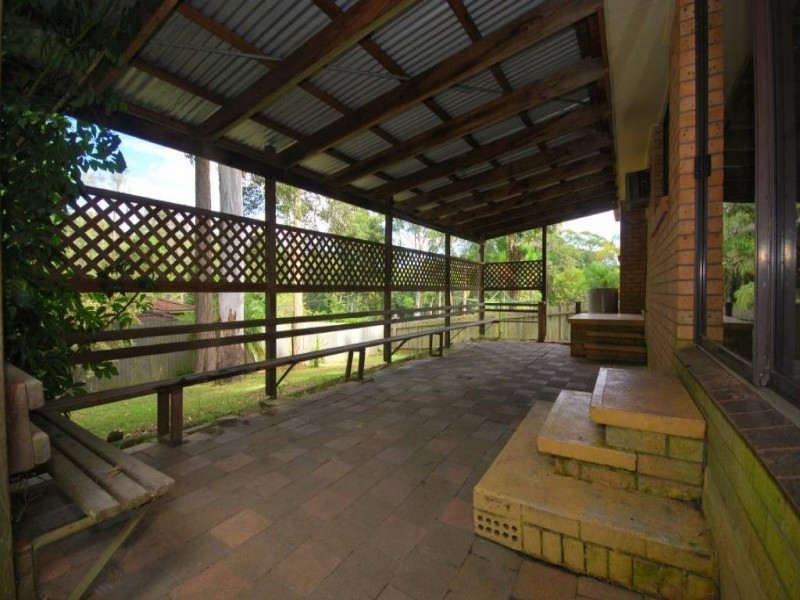 32 Rainforest Road, Wyoming NSW 2250