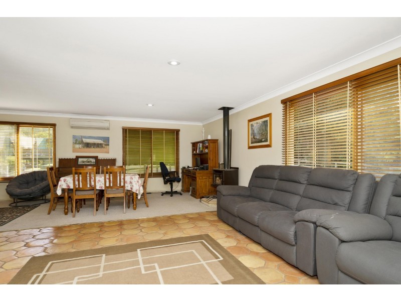 121A Carrington St, Narara NSW 2250